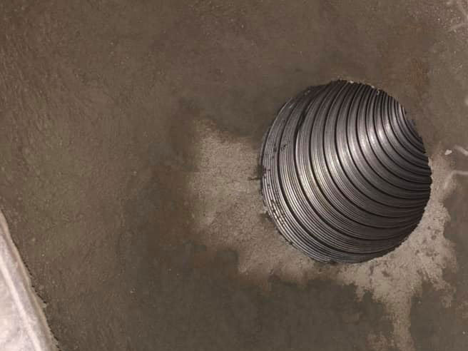 The end of a stainless steel liner pipe
